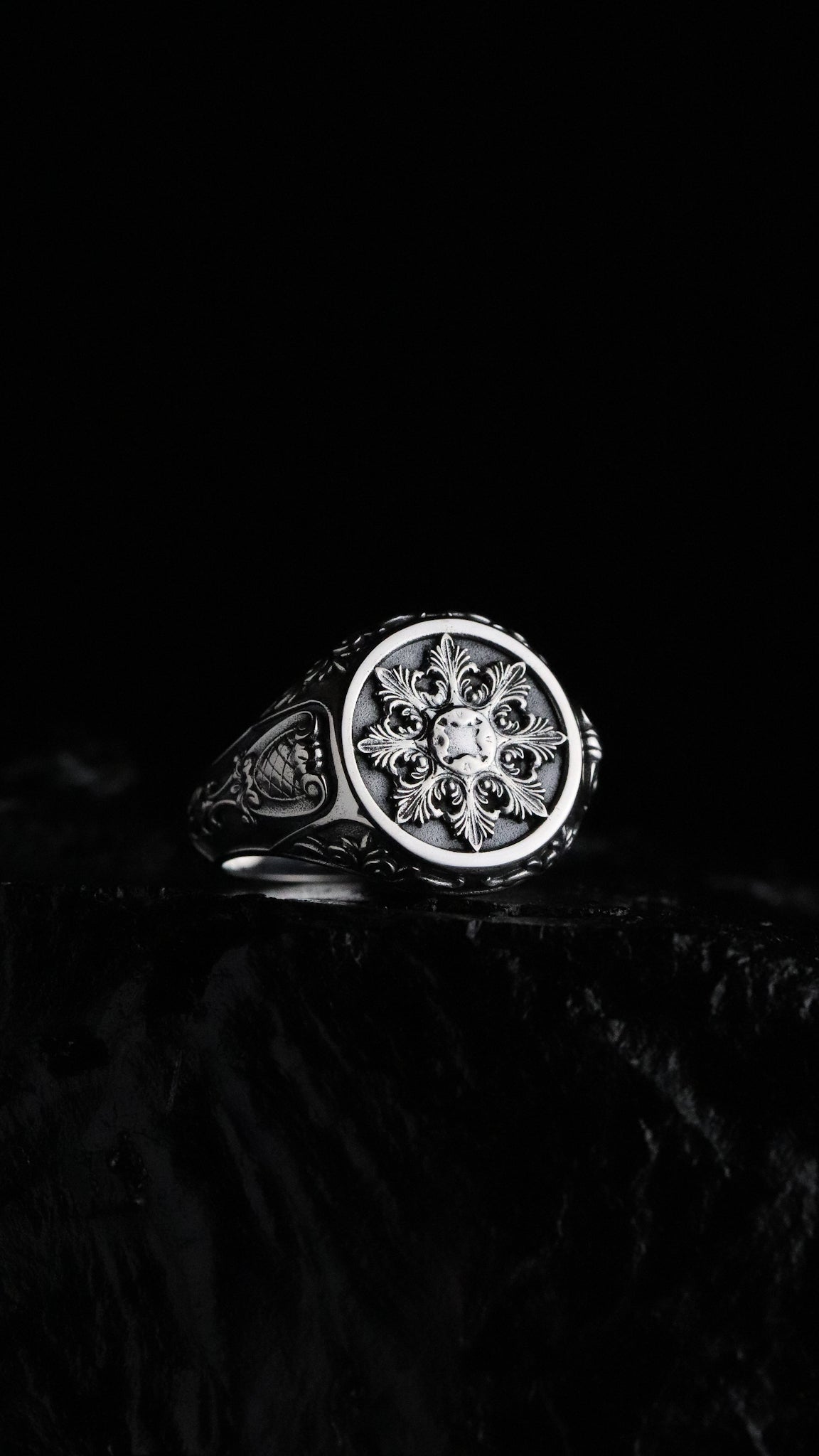 Aristocrat - image 4
